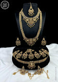 Pretty Traditional South Indian Bridal Jewellery Set JH5564