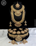 Latest Gold Plated Elegant South Indian Temple Design Bridal Jewellery Set JH3697